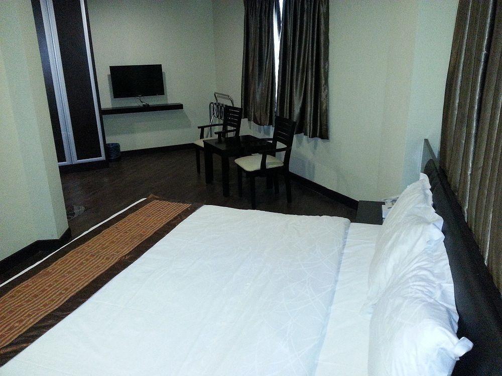 The Corum View Hotel Bayan Lepas Esterno foto